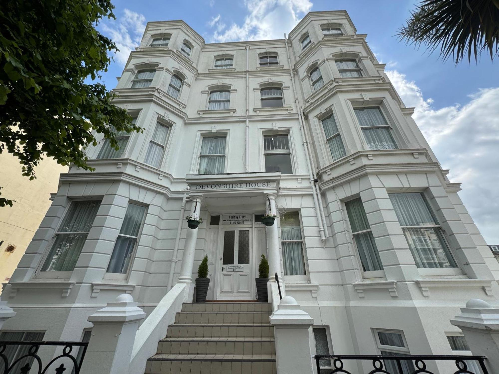 Devonshire House Holiday Flats Eastbourne Exterior photo